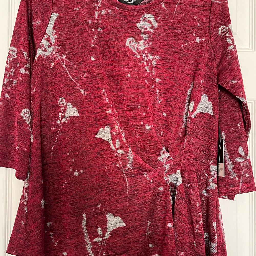 Simply Vera Maroon Floral Blouse